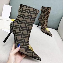 Fashion Cowboy Ankle Boots Fashion Designer Short Boots Printed Mixed Color 10CM Heels Classic Metal Buckle Strap Pointed Toe Boots Top Quality Back Zipper Ladies Po