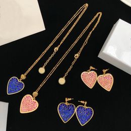 Beauty Head Blue Love Full Diamond Women Necklace Earrings Simple Peach Heart Pendant Fashion SBanshee ense Luxury Sweater Chain Designer Jewelry Gifts XMS8 -01