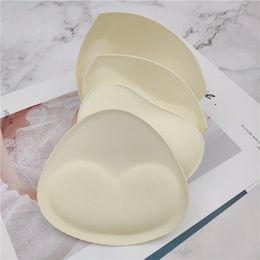 Breast Pad 50pairs Thick Sponge Bra Pads Push Up Breast Enhancer Removeable Bra Padding Inserts Cups for Swimsuit Bikini Padding wholesale 230701