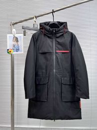 Jesienna i zimowa luźna kurtka z kapturem, duża kieszeń, idealna wersja, wiatroodporna i wodoodporna konstrukcja tkanin.