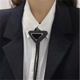 Ladies Fashion Tie Luxury Designer Ties Inverted Triangle Ties Classic Business Scarf Tie Letter Suit Ties Leather Necktie Ties Girl Party Fashion Accessories