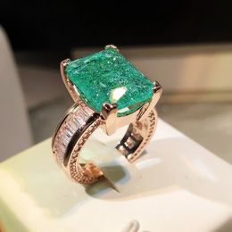 With Side Stones Fashion 18K Gold Emerald Paraiba Couples Ring For Women Full Diamond Zircon Engagement Valentine's Day Gift Jewelry 230701