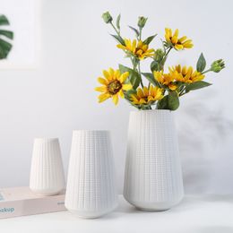 Decorative Objects Figurines Creative Nordic Ceramic Modelling Flower Vase Corn Pot Modern Art Vases for Home Living Room Table Office Decor 230701