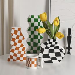Vases Creative Home Decor Ceramic Flower Arts Ceramics Chequered Living Room Salon Decoration Pots Tall Vase 230701