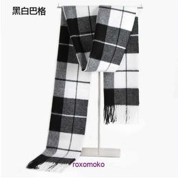 Fashion winter scarves retail for sale Scarf Plaid Autumn and Winter New Men's Youth Student Neckband Warm Korean Version British Versatile Men