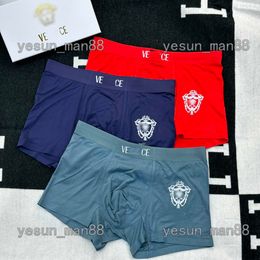 Designer Luxury versage Mens Classic Underwear Solid Colour Boxer Pants Cotton Breathable Personalised Comfortable Underpants Three piece With Box