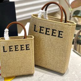 Designer Women Straw Bags Mens Designer Luxury Handbags Open Pocket Shoulder Bag Crossbody Baguettes Beach Bag Versatile Small Totes