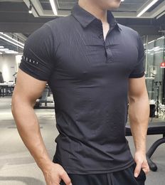 Camicie da esterno T-shirt da uomo da palestra da corsa T-shirt da uomo casual manica corta Slim T-shirt elastica T-shirt sportiva Fitness T-shirt da polo ad asciugatura rapida 230701