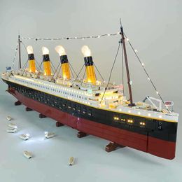 Blocks Hot Classic Titanic Large Cruise Ship Compatible 10294 Building Block Model Set Assembly Brick Children's Toys Kid Birthday GiftHKD230701