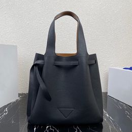 1BG339 Classic women's handbag High-end quality Tote bag Soft deerskin to create a contrast Colour sheep skin inside simple and atmospheric capacity is very large