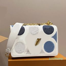 Designer -Embroidery Chain Bag Women Crossbody Messenger Flap Shoulder Bags Handbags Purse Leather Twist Lock Tote Bag Top Handle Gold Hardware 2023