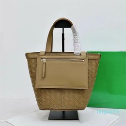 Fall Designer Flip Flap Tote Bags Canvas Intrecciato Leather Zipper Pocket Totes Bag Letter Embroidery One Shoulder Bags Brass Finish Hardware Top Handle Handbags