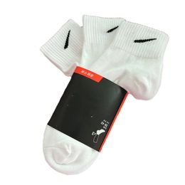 mens socks Wholesale Sell at least 12 pairs Classic black white Women Men High Quality Letter Breathable black and white mixing Football basketball Sports Sock