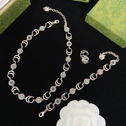 collana braccialetto di design per donna gioielli firmati anelli da donna Collane con ciondolo Collana di fiori di diamanti di lusso regalo di nozze