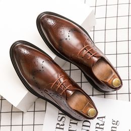 Derby Dress Leather Shoes Men Formal Genuine Brogue Round Toe Lace-up Handmade Wedding Business Man Shoes Designer Original