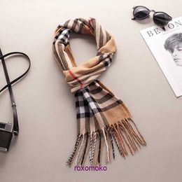 Top quality winter and autumn Bur Home scarf for women men Korean version of imitation cashmere double sided versatile tassel plaid thickened warm mens womens s