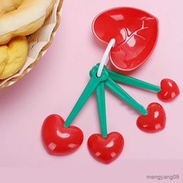 Measuring Tools 5pcs/set Heart Shape Measuring Spoon Scoop Kitchen Tool DIY Egg White Separator Multifunction Measuring Cups R230704