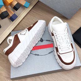 Lady Designer Casual Shoes Triangle Thick Sole Double Wheel Nylon Sneakers Women White Canvas Luxury Low Leather Shoes MSHG