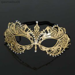 Black Gold Skull Metal Mask Halloween Rhinestone Half Face Venetian Masquerade Men White Women Party Mask Halloween Props L230704