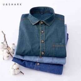 Men's Casual Shirts U Blue Denim Shirt for Men Casual Cowboy s Cotton Long Sleeve Vintage Male Clothing Fashion Stylish Chambray 230706