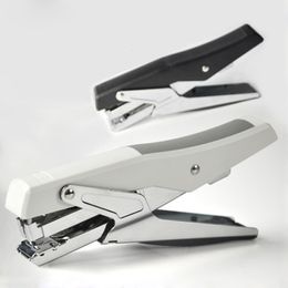 Staplers Creative Plier Stapler Manual Metal Hand Stapler with Staples Stapling 20 Sheets Staples Office Accessories High Quality 230703