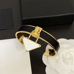 Fashion Designer Bracelet For Men Womens Leather Gold Bracelets Luxury Jewelry Gift Brand Nail Bracelet Hand Strap With Box