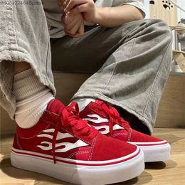 Dress Shoes Fashion Versatile Canvas Sport Red Vintage Y2k Men s Sneaker Flame Round Toe Flat Korean Casual Skateborad 230703