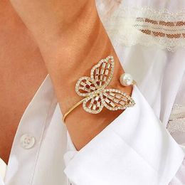Fashion Butterfly Bracelet Shiny Crystal Rhinestones Hollow Butterfly Bracelets Bangle Girls Adjustable Opening Bracelet Gifts