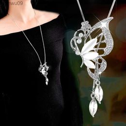 New Fashion Opal Crystal Butterfly Wings Long Necklaces Pendants For Women Simple Elegant Trendy Jewelry Sweater Chain L230704