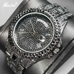 Relógios de pulso MISSFOX Black Full Diamond Mens Hip Hop Bling Iced Out Quartz Day Date À prova d'água Aço inoxidável Auto Date Clock 0703