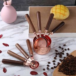 Measuring Tools Walnut Handle Measuring Cups Spoons Set Cup Spoons For Kitchen Flour Oil Measuring Bakeware Tool R230704
