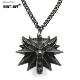 Wizard Book Series Wolf Head Medallion Pendant Necklace Wild Hunt Monster Cosplay Uncivilized Games Animal Wolf Chain Necklace L230704