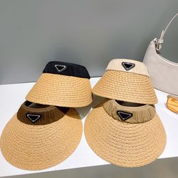 Designer Sun Visor Hats Inverted Triangle Raphia Grass Braid Luxury Straw Visors Wide Brimmed Braided Hat Silk Baseball Cap for Women Mens Empty Top C Sunhats Beanie