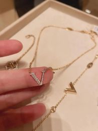 High quality Designer Bracelet Luxury Diamond Charm Bracelet Fashion Trendy Letter Pendant Gold jewelry