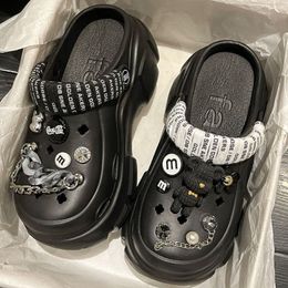 Slippers Unisex Slides Summer Clogs Outdoor bear waterproof Platform for Women Slippers Beach Massage beard Black Designer Men Sandals 230703