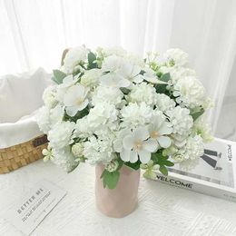 Dried Flowers Mini Hydrangea Chrysanthemum Artificial Garden Bedroom Decoration High Quality Spun Silk Style Fake