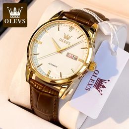 Wristwatches OLEVS Top Brand Quartz Watch for Men 6898 Leather Strap Waterproof Wristwatch Date Week Display Casual Dress Men Watch 230704