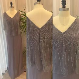 2023 Hot Cheap Mother off bride dresses V Neck Chiffon Half Sleeves Crystal Beads Plus Size Floor Length Women Formal Mothers Gowns