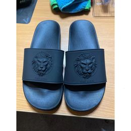 Black Casual Head Lion Slippers Men Fashion Outdoor Anti-slip Beach Flip Flops PVC Male Soft Flat Shoes Indoor Shower Sl 3096