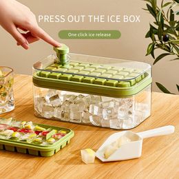 Ice Cream Tools One-button Press Type Ice Mold Box Summer Whiskey Cocktail Reusable Kitchen Accessories Ice Storage Boxes with Lid Ice Tray 230704