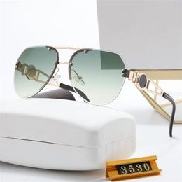 Fashion Designer Sunglasses Luxury Trendy Brand Goggle Sun Glasses For Mens Womens Casual Golden Letters Animals Full Frame Eyeglasses
