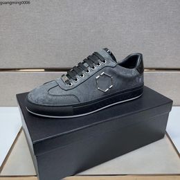 uxury designer shoes casual sneakers breathable mesh stitching Metal elements are size38-45 gm06087