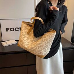 Lady Evening Bags Printed Large Capacity Tote Bag for Women's Advanced Versatile One Shoulder Commuter Class Handbag 230704