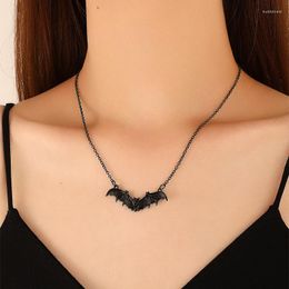 Pendant Necklaces Retro Personality Gothic Dark Bat Clavicle Chain Women's Fashion Trend Punk Hip Hop Rock Jewellery Necklace