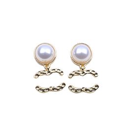 18K Gold Designer Stud Earrings Eardrop Luxury for Women Pearl Pendant Earrings Designer Jewelry Party Family Gifts Spring Romantic Girl Chain Jewelry With box