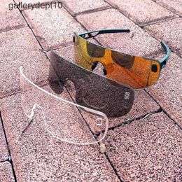 New Windproof Cycling Glasses Fashionable and Colourful Running Sunscreen Sunglasses Bicycle Large Frame Sports Glasses