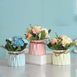 Decorative Flowers Artificial Hydrangea Potted Flower Bundle Small Ceramic Vase Wedding Gift Bonsai Home Party Garden Decoration