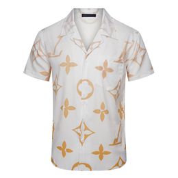 23 Luxury designer shirt Mens fashion geometric print bowling shirt Hawaiian Letter casual shirt Men slim fitting short sleeve versatile T-shirt