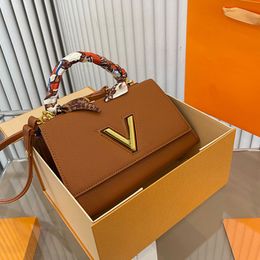 Crossbody Bag Shoulder Handbags Messenger Handbag Genuine Leather Scarves Gold Hardware Letter Women Bags Fliap Wallet Fashion Zipper Pocket