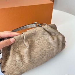 Cloud Pinhole Shoulder Evening Bags Ladies Hollow Out Letter Flower Soft Purses Wallet Designer Womens Clutch Handbags with Box